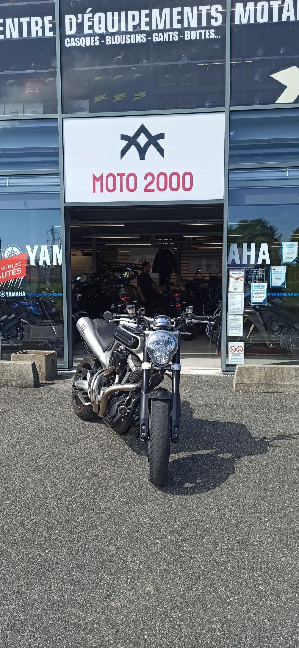 YAMAHA MT-01 0