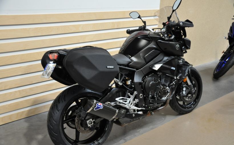 YAMAHA MT-10 TOURER EDITION 9