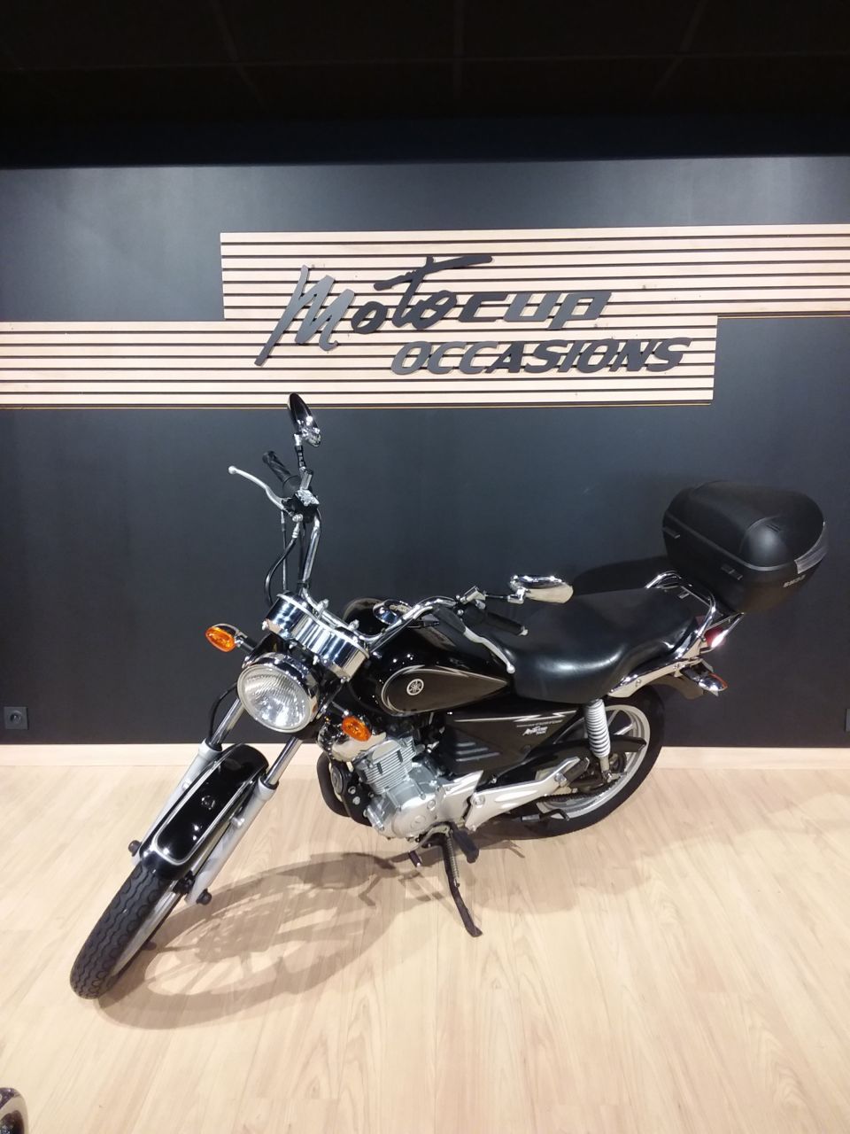 YAMAHA YBR 125 CUSTOM 2