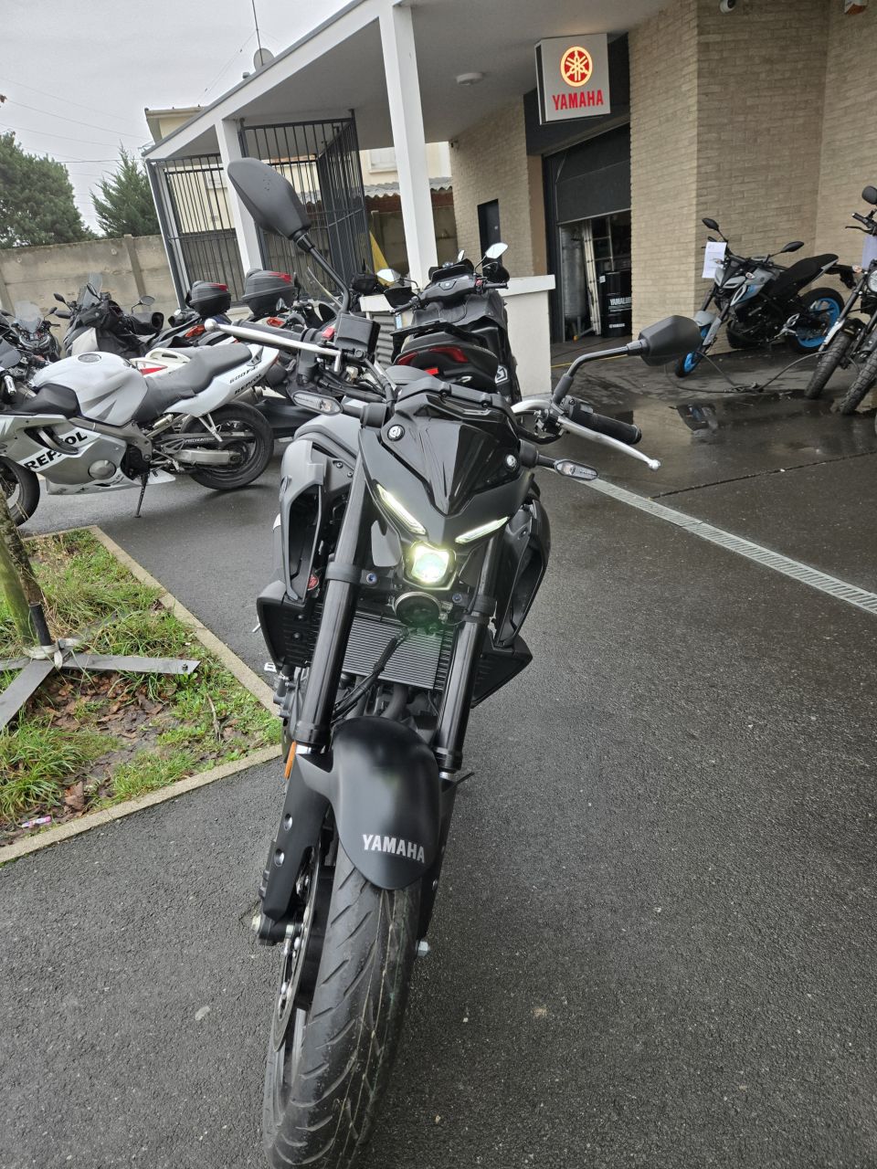 YAMAHA MT-03 1