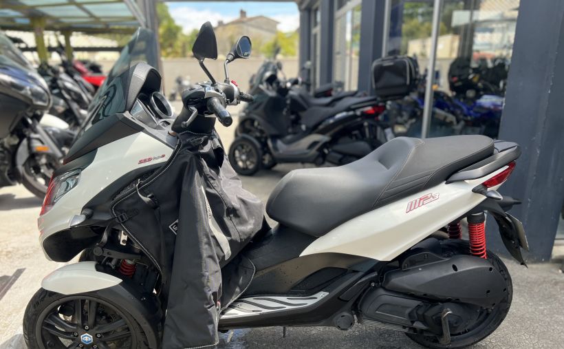 PIAGGIO MP3 300 HPE ABS ASR 3