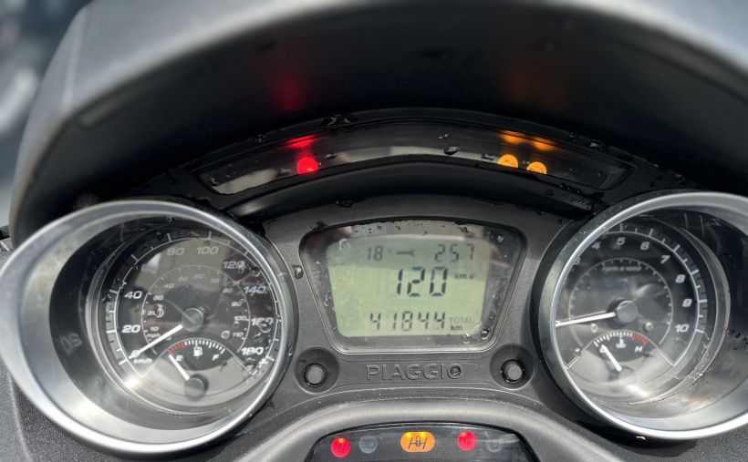 PIAGGIO MP3 300 HPE ABS ASR 4
