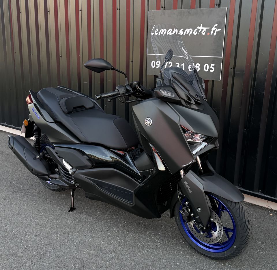 YAMAHA X-MAX 125 15