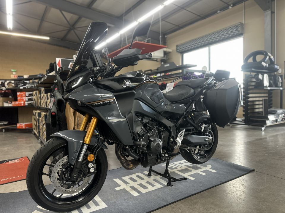 YAMAHA TRACER 9 GT+ 8