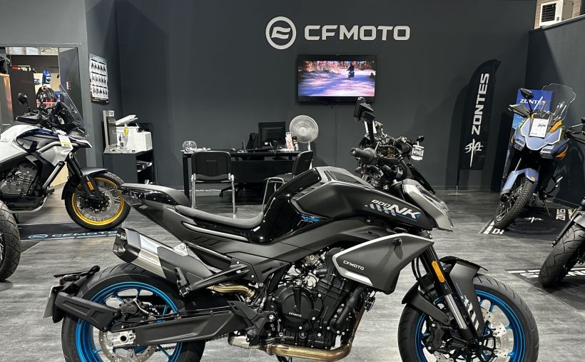 CF MOTO 800 NK Advanced TC 1