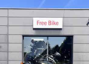 INDIAN CHIEF BOBBER DARK HORSE - 2023