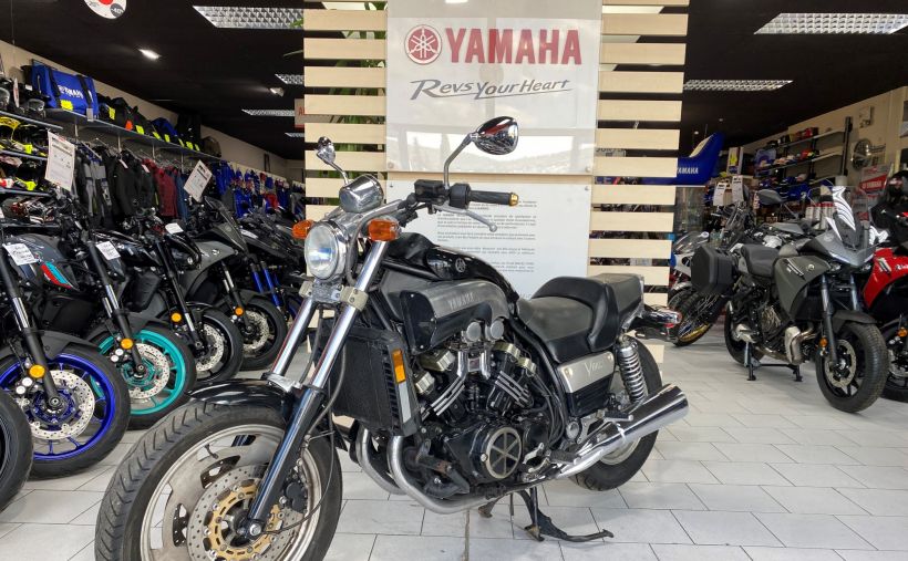 YAMAHA VMAX 1200 84€/MOIS* 3