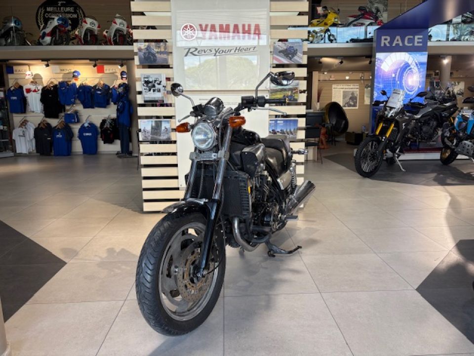YAMAHA VMAX 1200 84€/MOIS* 3
