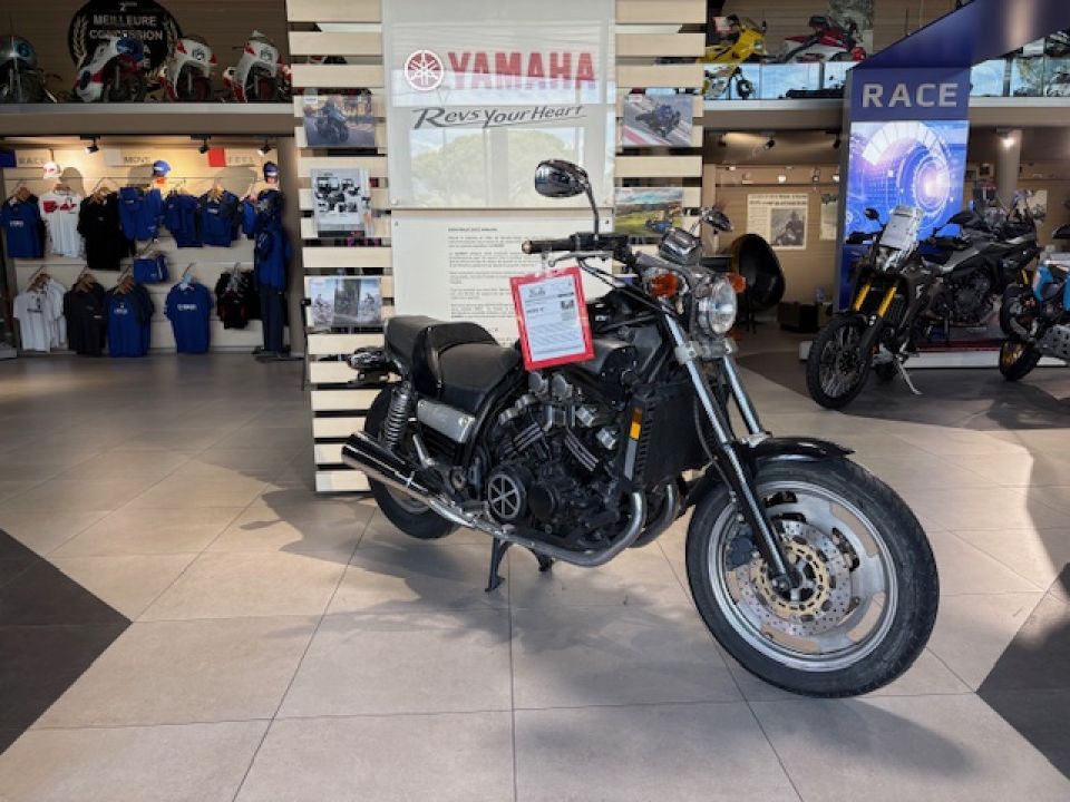 YAMAHA VMAX 1200 84€/MOIS* 1