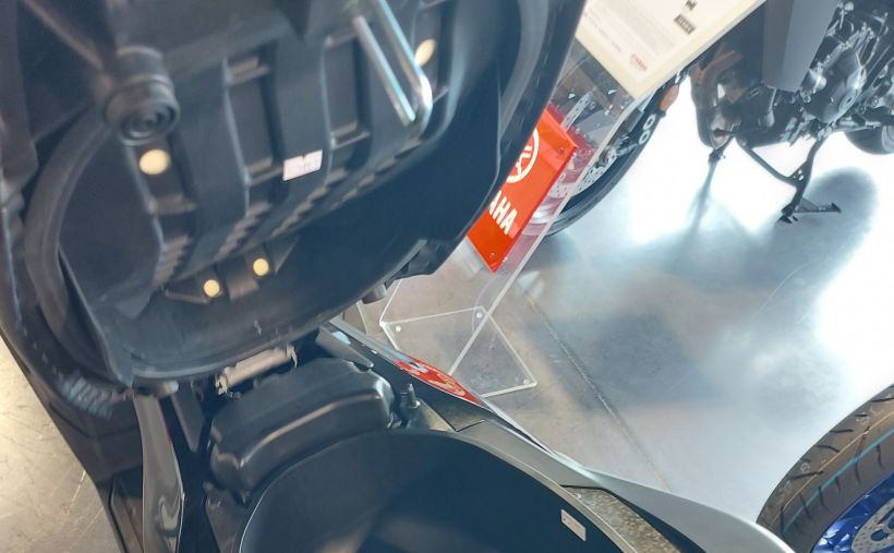 YAMAHA NMAX 125 4