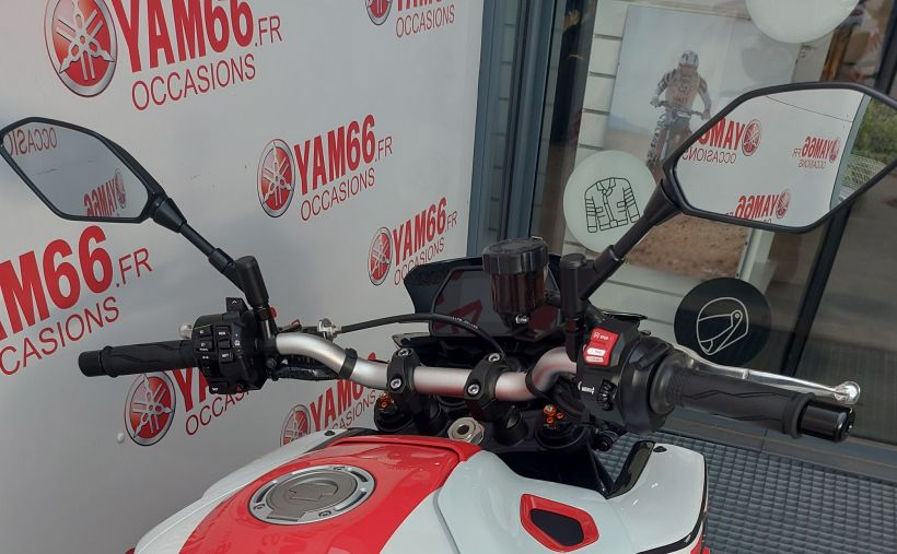 YAMAHA MT-10 EDITION 60ème ANNIVERSAIRE 4