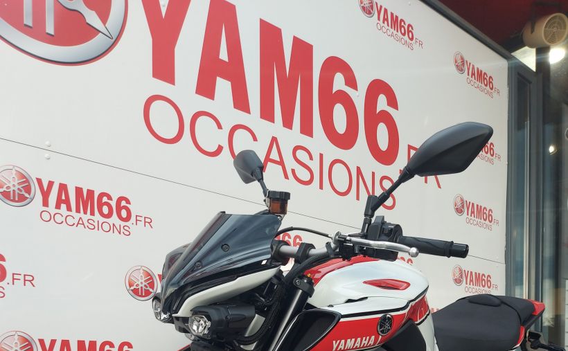 YAMAHA MT-10 EDITION 60ème ANNIVERSAIRE 7