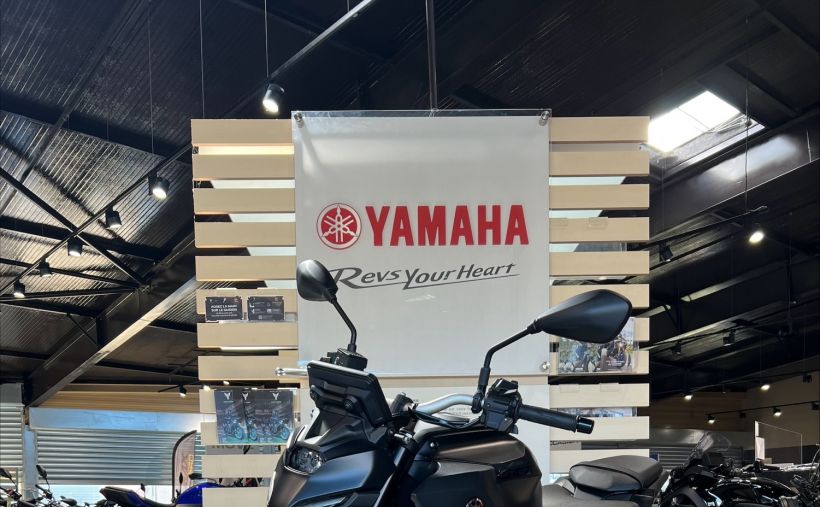 YAMAHA MT-07 Y-AMT 0