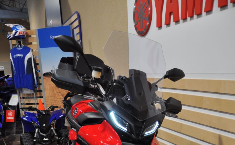 YAMAHA TRACER 9 6