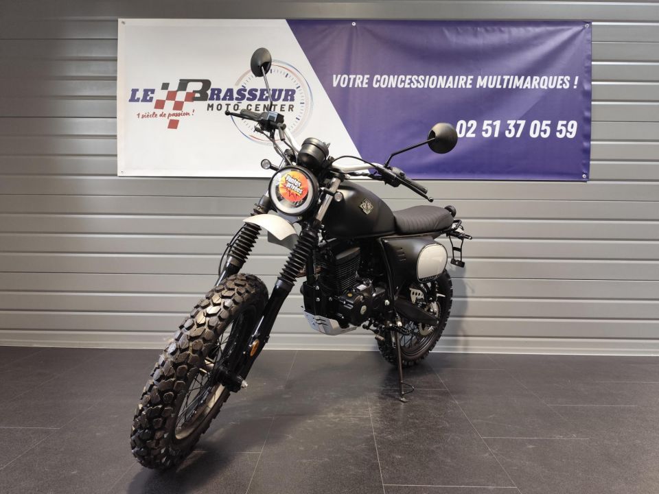 ARCHIVE MOTORCYCLE OUTBACK 125 12