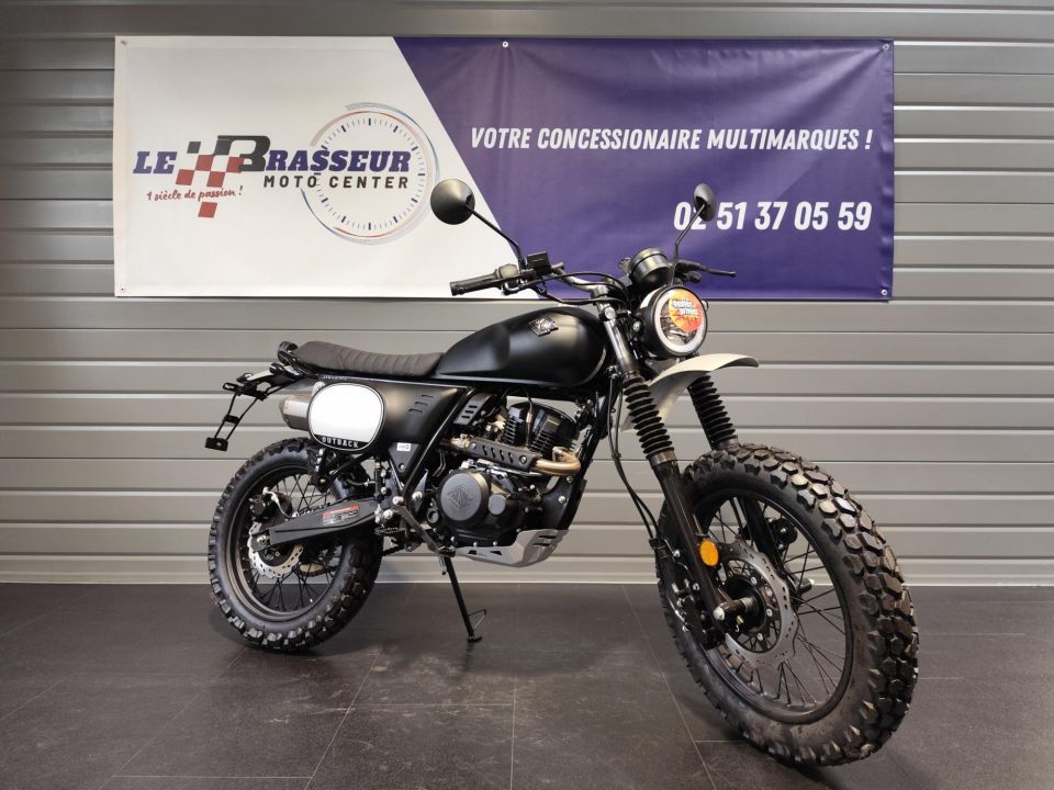 ARCHIVE MOTORCYCLE OUTBACK 125 18