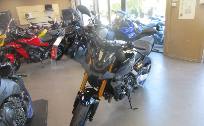 YAMAHA MT-09 SP 1