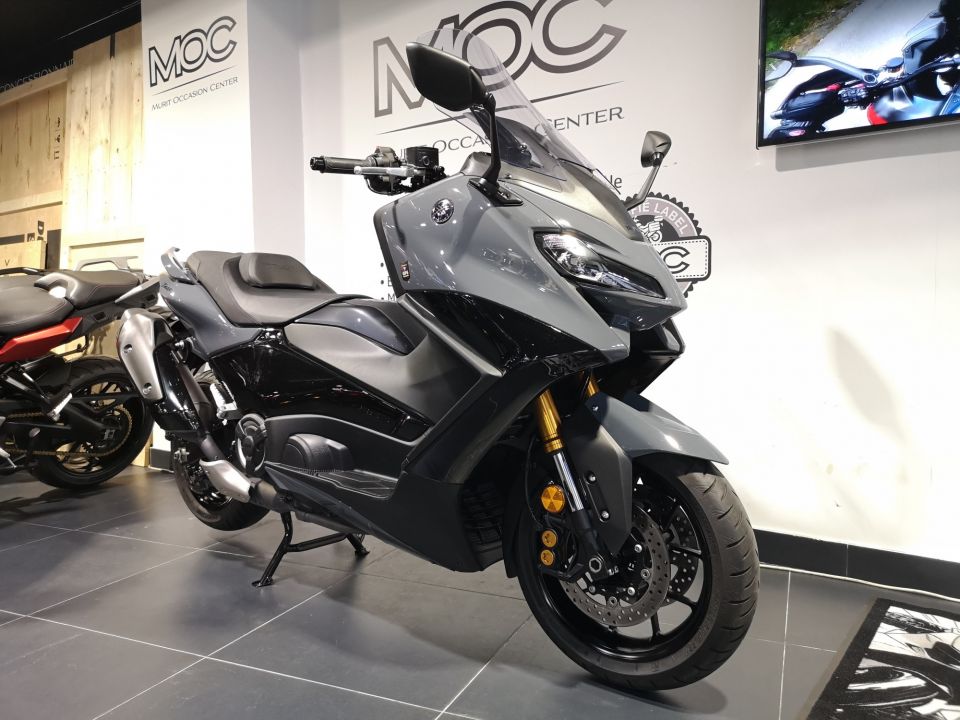 YAMAHA XP T-MAX 560 TECH MAX 8