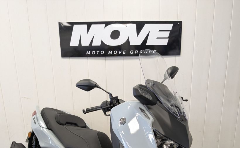 YAMAHA XMAX 125 TECH MAX 1