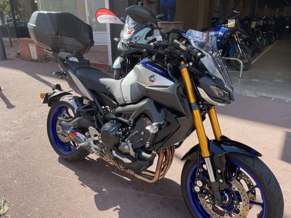 YAMAHA MT-09 SP 1