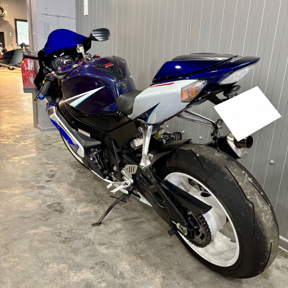 SUZUKI GSX-R 1000 15