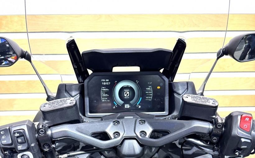 YAMAHA XP T-MAX 560 TECH MAX 6
