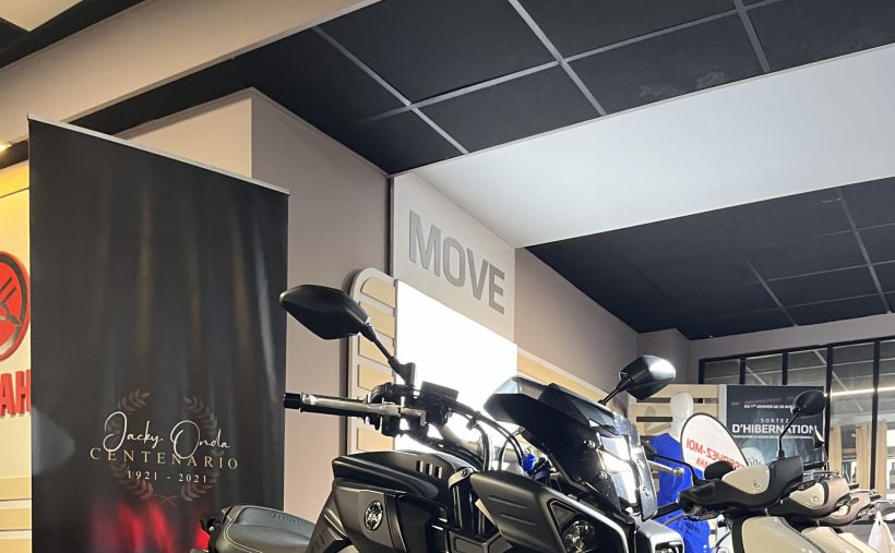 YAMAHA MT-10 0