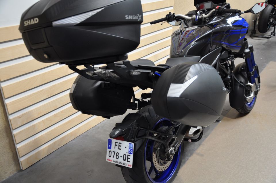YAMAHA niken 850 5