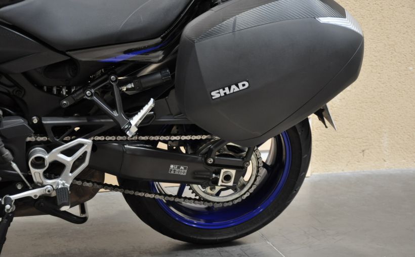 YAMAHA niken 850 12