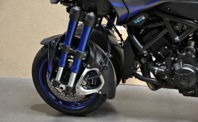 YAMAHA niken 850 13