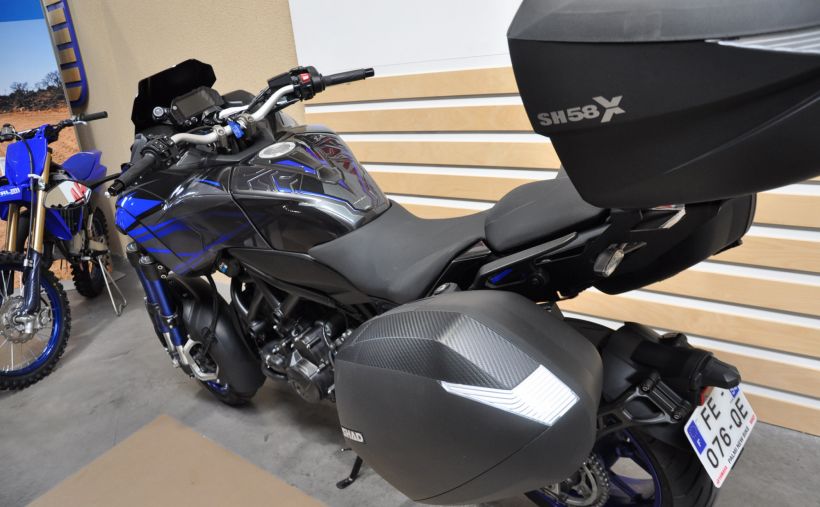YAMAHA niken 850 16
