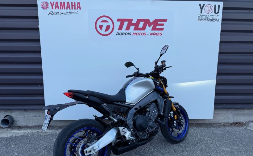 YAMAHA MT-09 SP 6