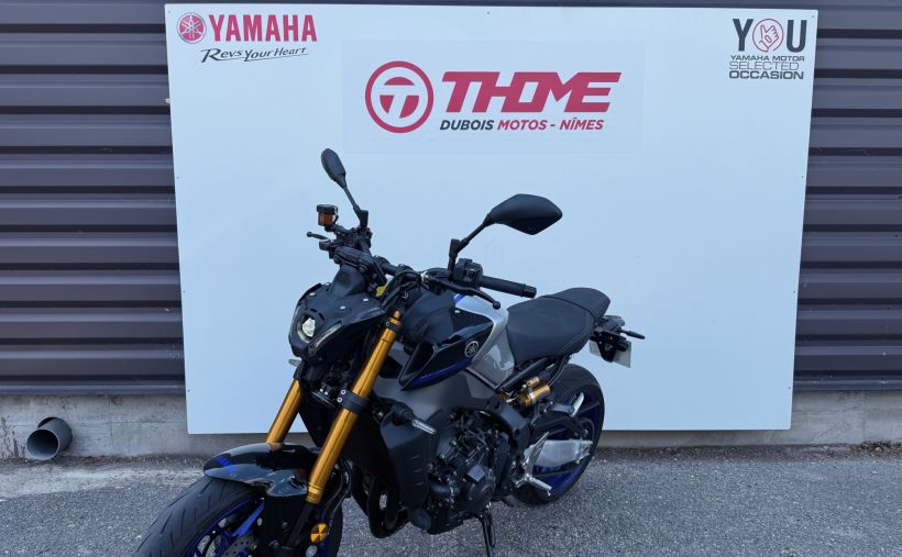 YAMAHA MT-09 SP 3