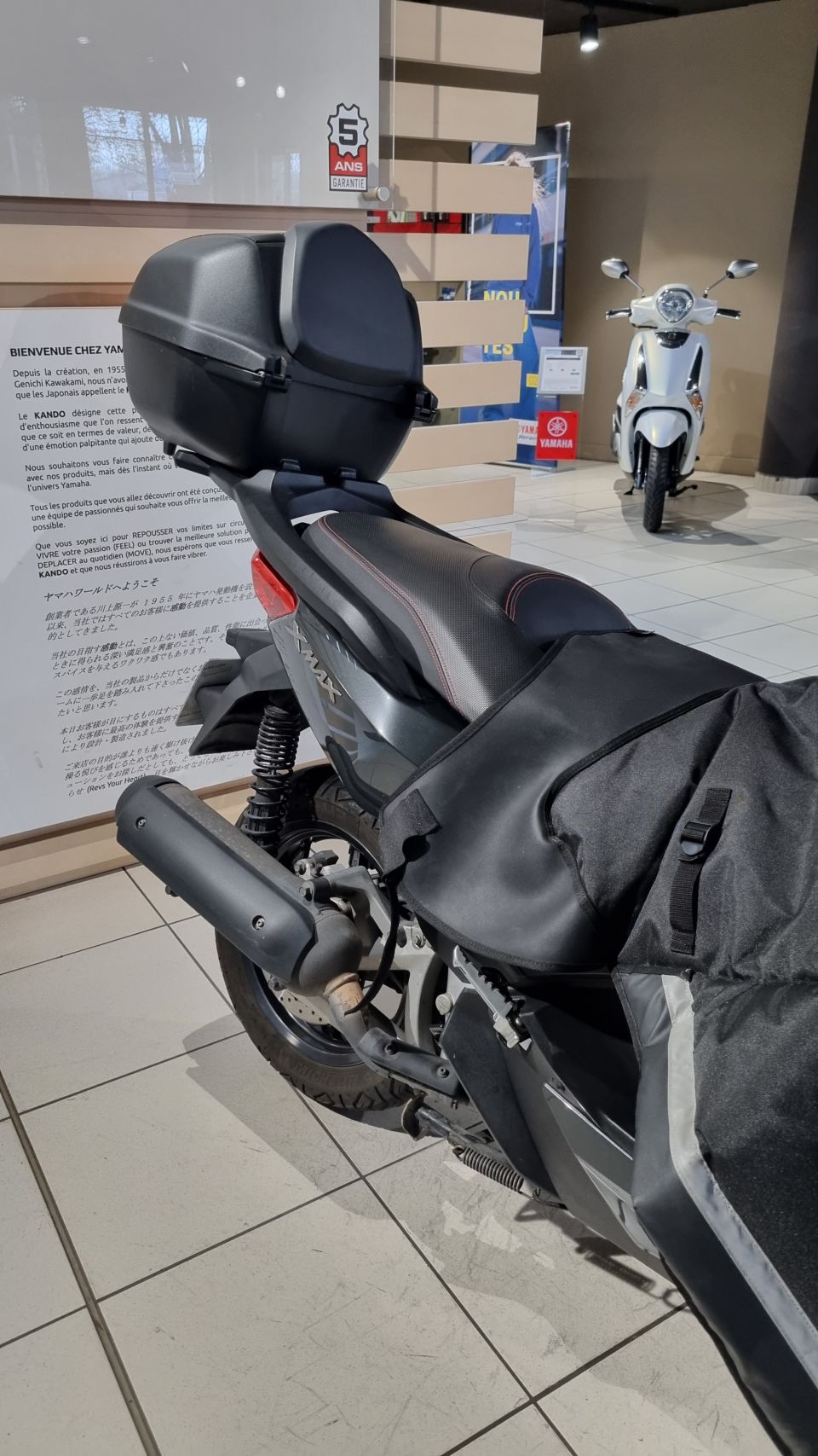 YAMAHA XMAX 125 2