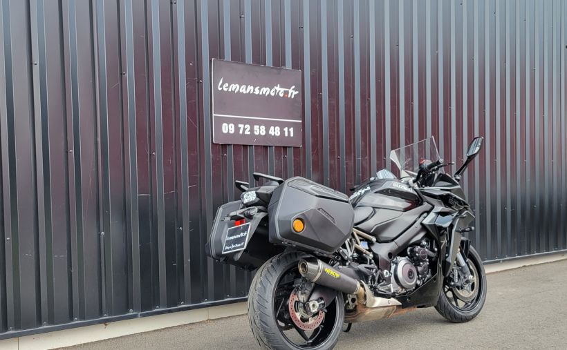 SUZUKI GSX-S 1000 GT 10