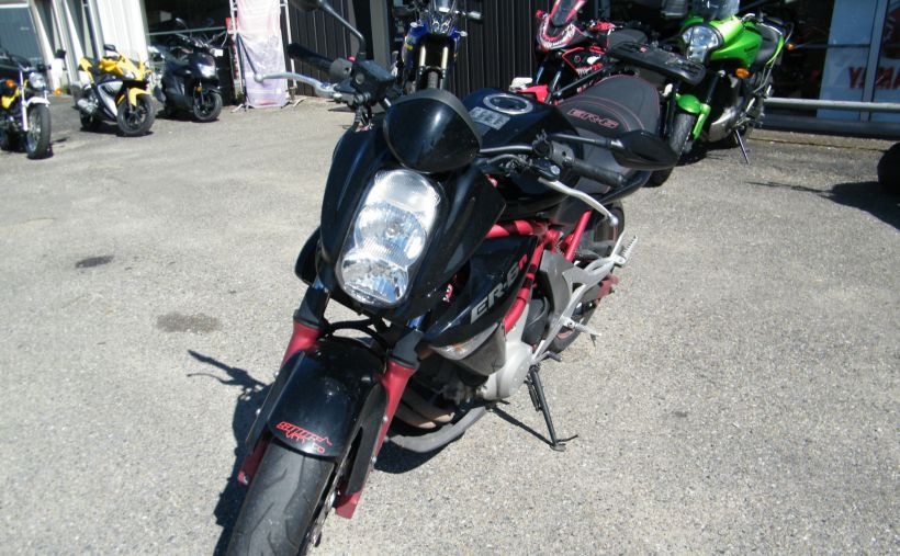 KAWASAKI ER-6 8