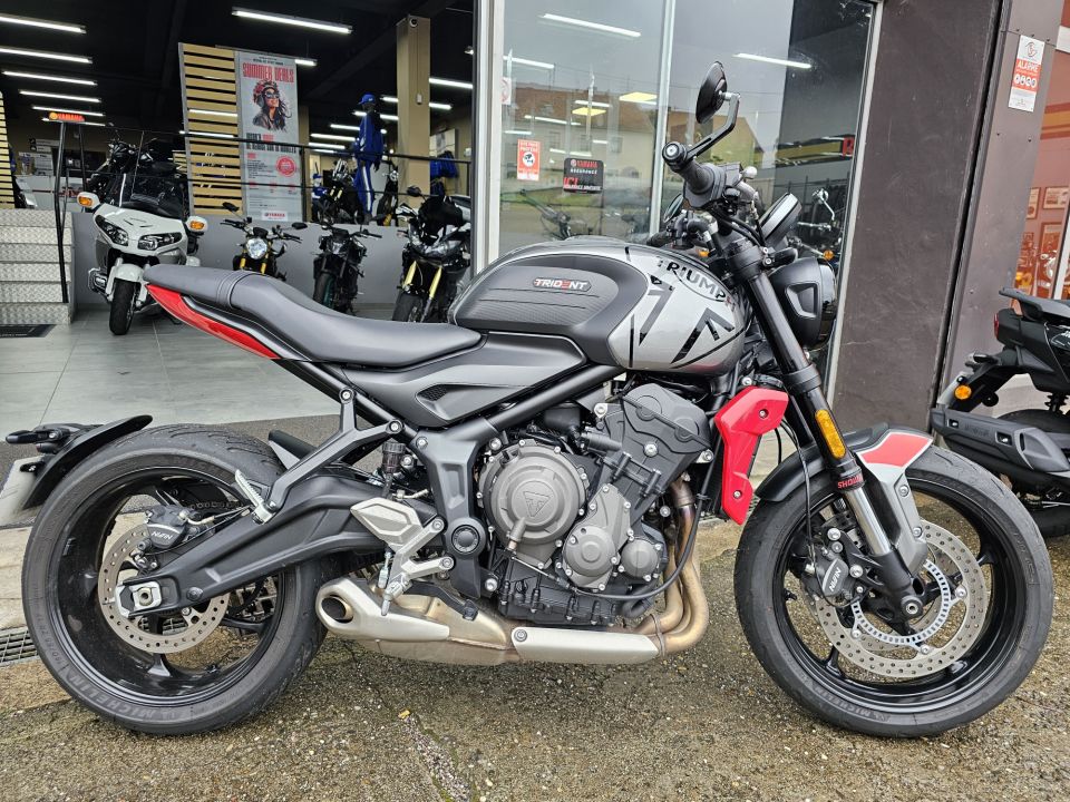 TRIUMPH TRIDENT 660 0