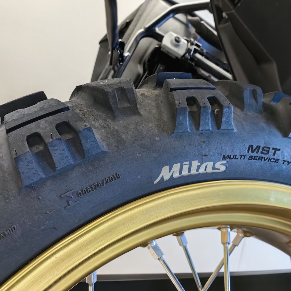 YAMAHA XTZ TENERE 700 Extreme 16