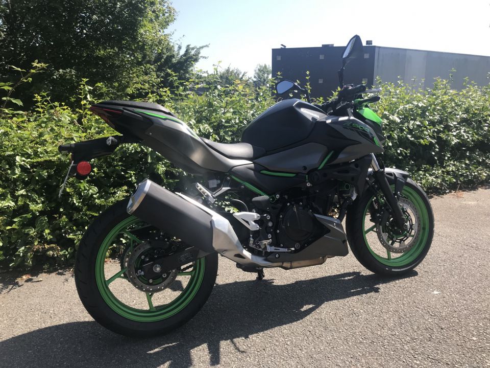 KAWASAKI Z 500 SE 4