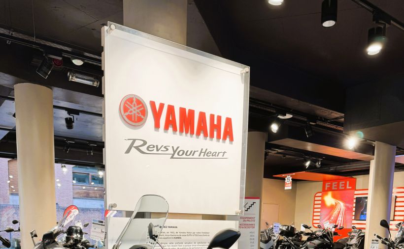 YAMAHA XMAX 300 Tech Max 3