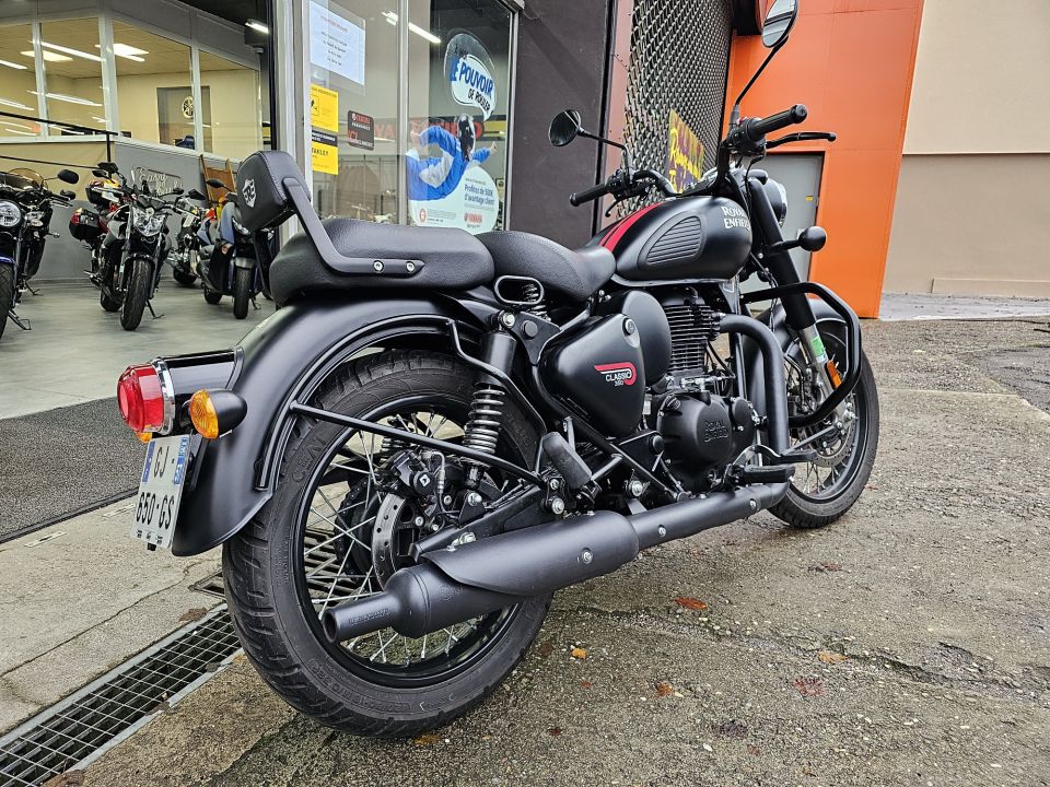 ROYAL ENFIELD CLASSIC 8