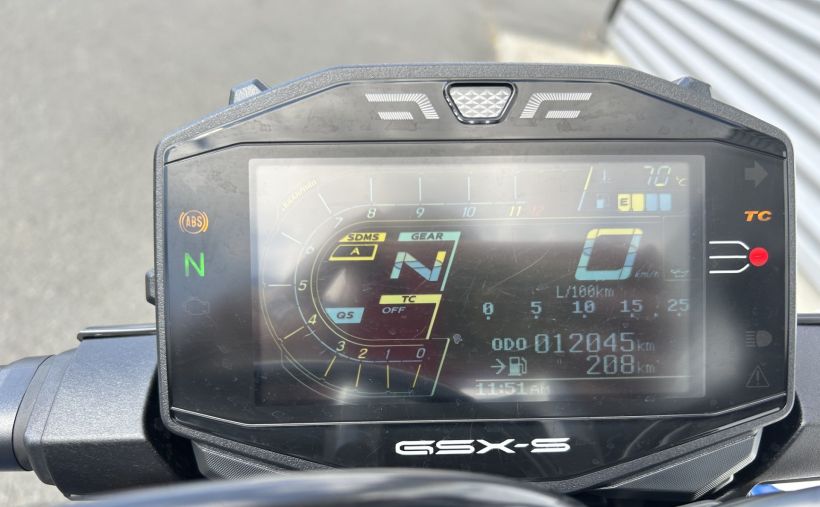 SUZUKI GSX-S 1000 2