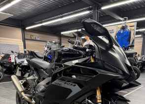 YAMAHA R9 - 2025