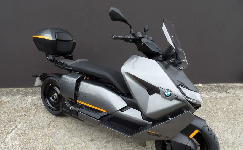 BMW CE 04 0
