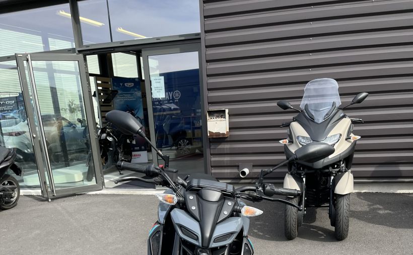 YAMAHA MT-125 ABS 1