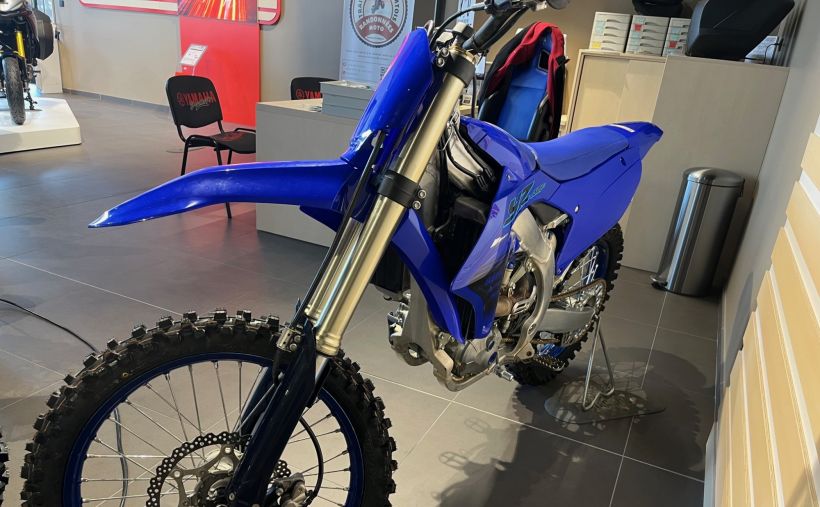 YAMAHA YZ450F 1