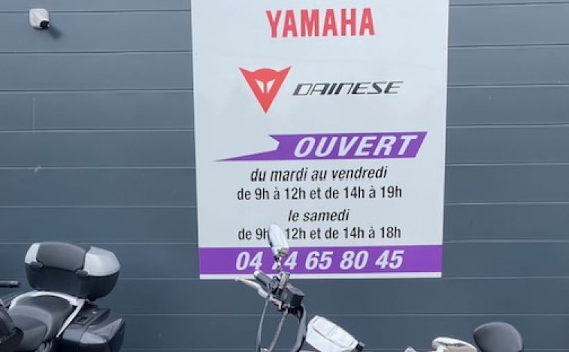 YAMAHA XVS 1300 1