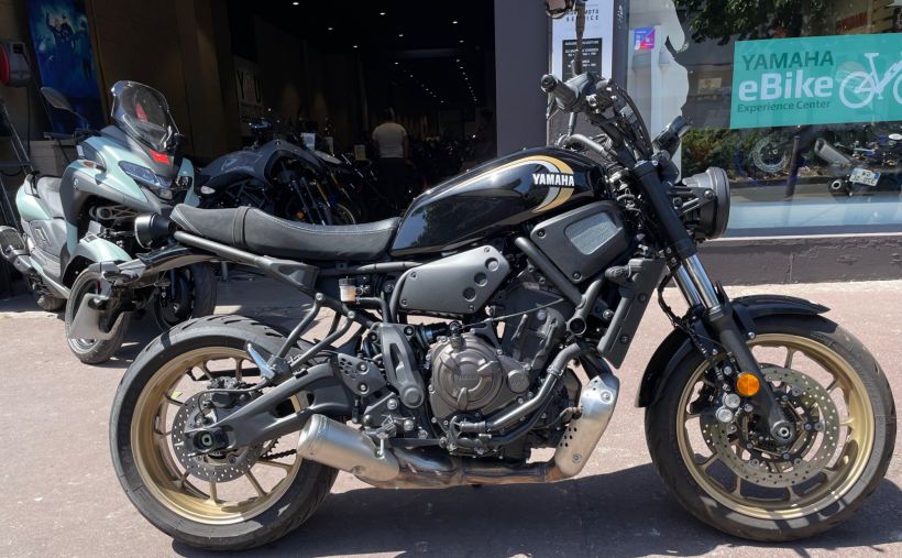 YAMAHA XSR 700 ABS 0