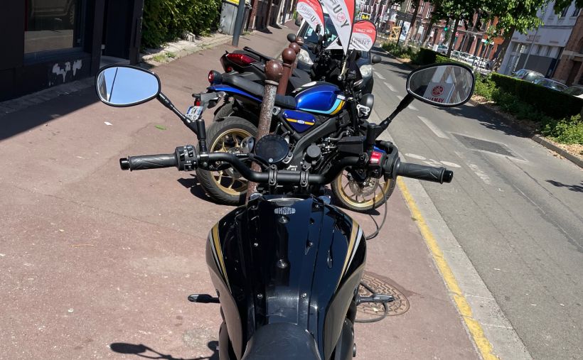 YAMAHA XSR 700 ABS 3