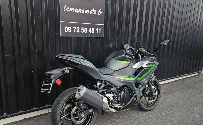 KAWASAKI Ninja 500 10